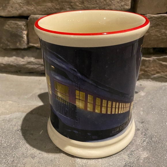 The Polar Express Believe Collector’s 3D Ceramic Hot Chocolate or Coffee Mug - Picture 4 of 7